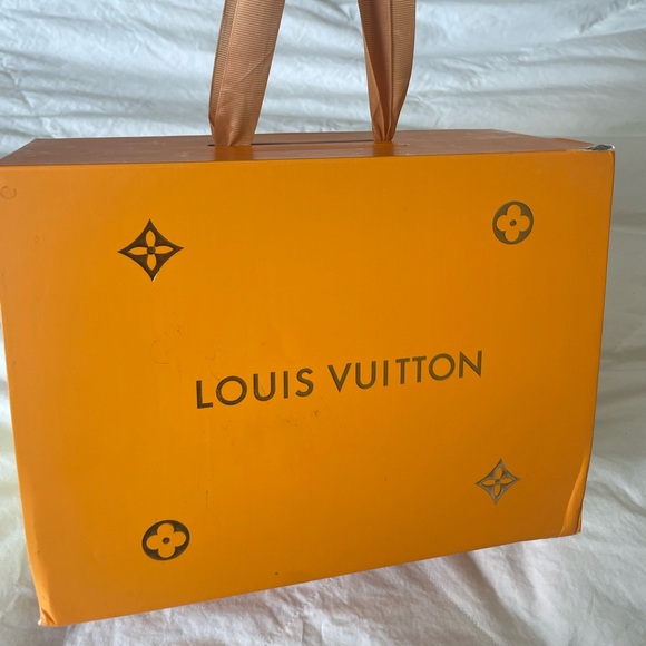 LV Scott Box - Picture 5 of 6